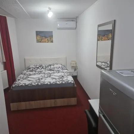 Dreams Hostel *