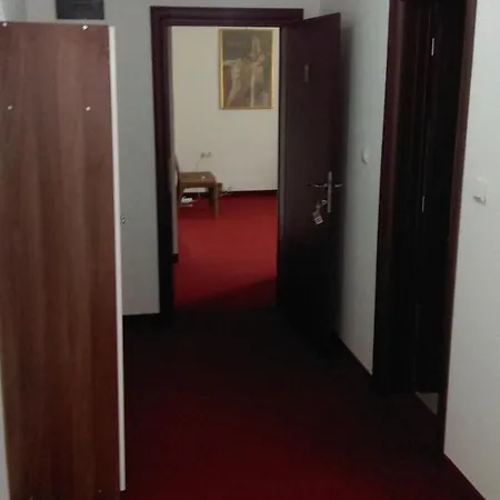 Dreams Hostel *
